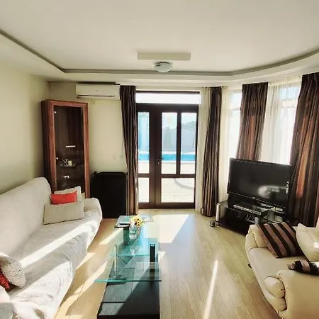 Golf House Paradise Луксозна вила *