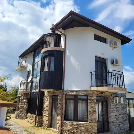 Golf House Paradise *