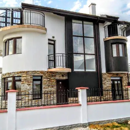 Golf House Paradise