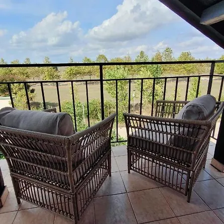 Golf House Paradise