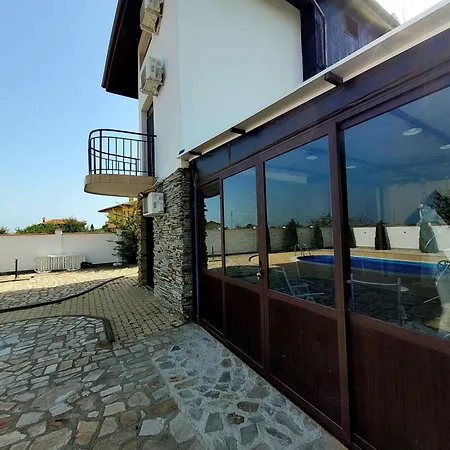 Golf House Paradise *
